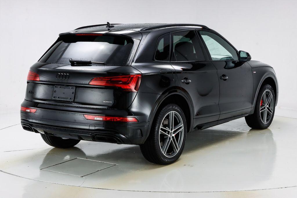 new 2024 Audi Q5 e car, priced at $72,685