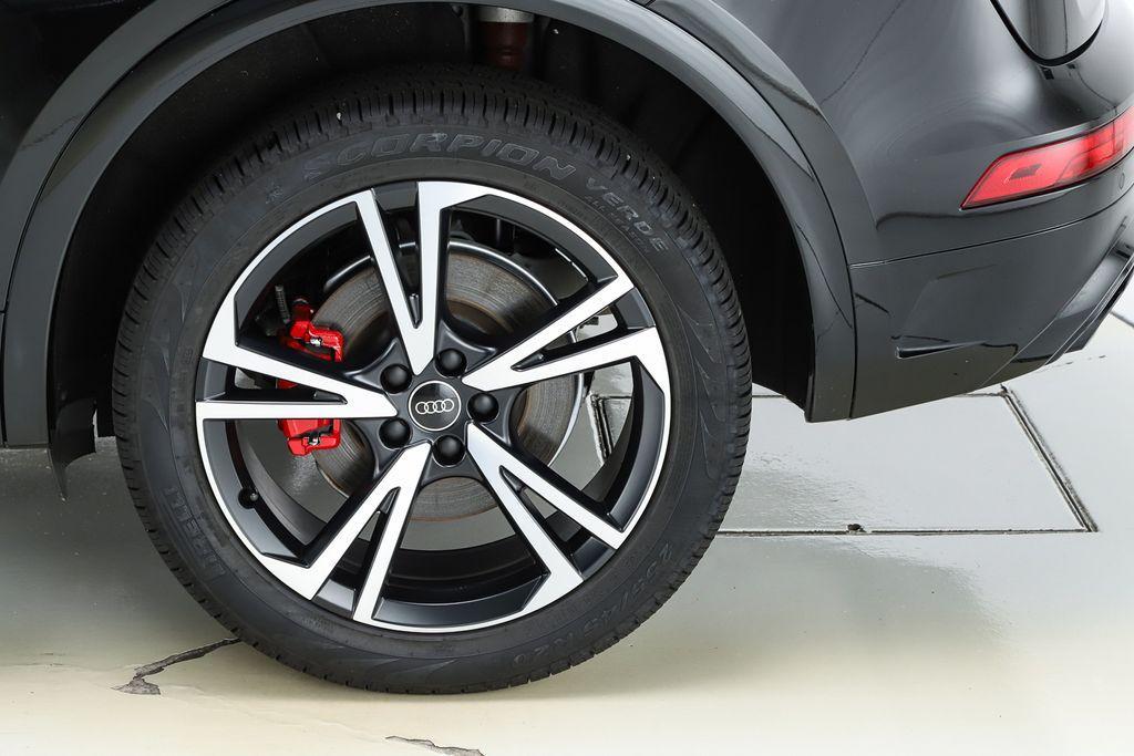 used 2025 Audi Q5 car, priced at $45,881