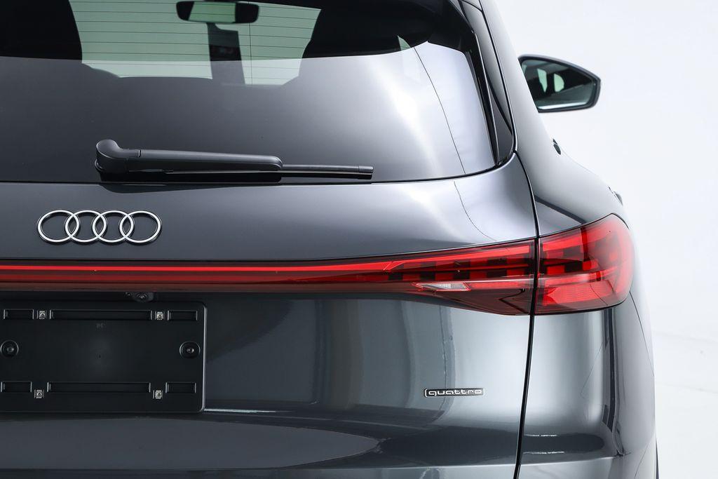 new 2025 Audi Q5 car, priced at $61,300
