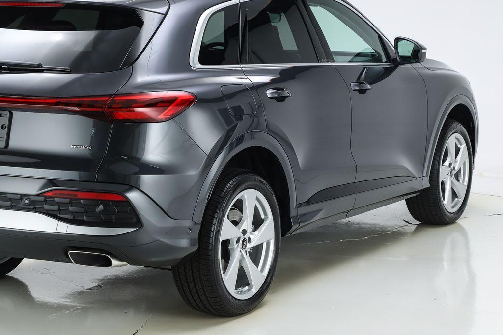 new 2025 Audi Q5 car, priced at $61,300