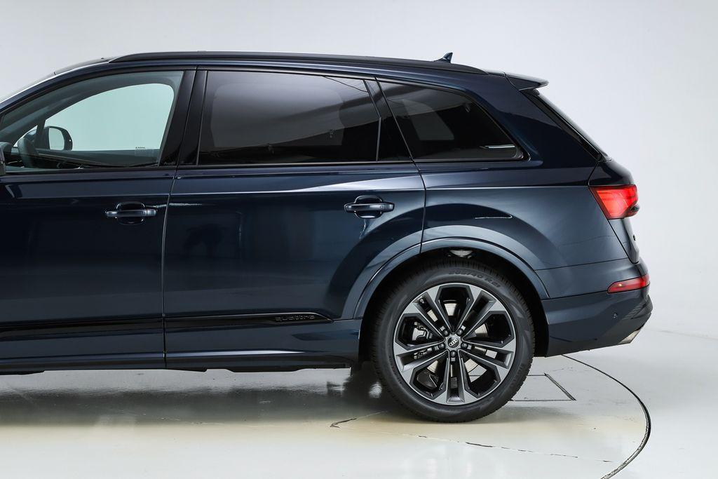 new 2026 Audi Q7 car, priced at $78,140