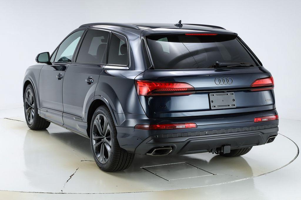 new 2026 Audi Q7 car, priced at $78,140