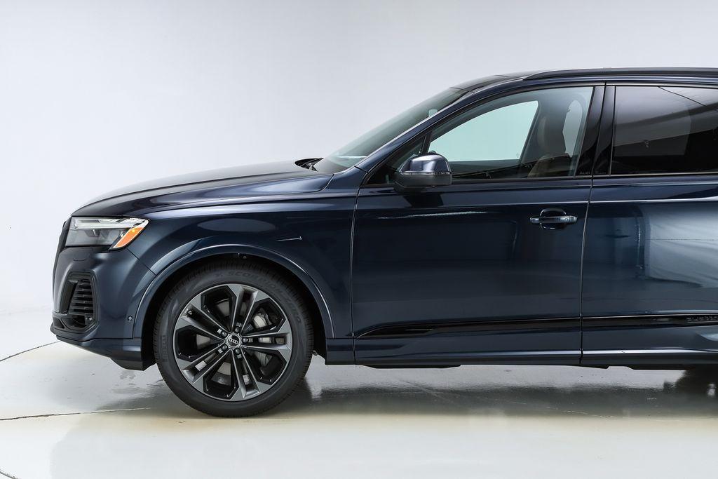 new 2026 Audi Q7 car, priced at $78,140