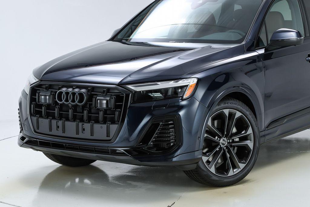 new 2026 Audi Q7 car, priced at $78,140