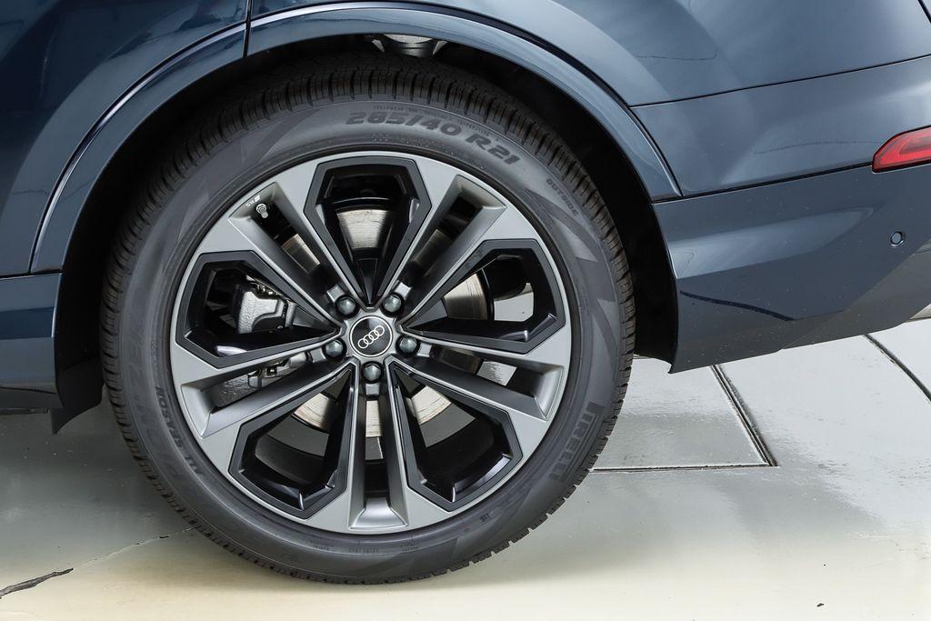 new 2026 Audi Q7 car, priced at $78,140