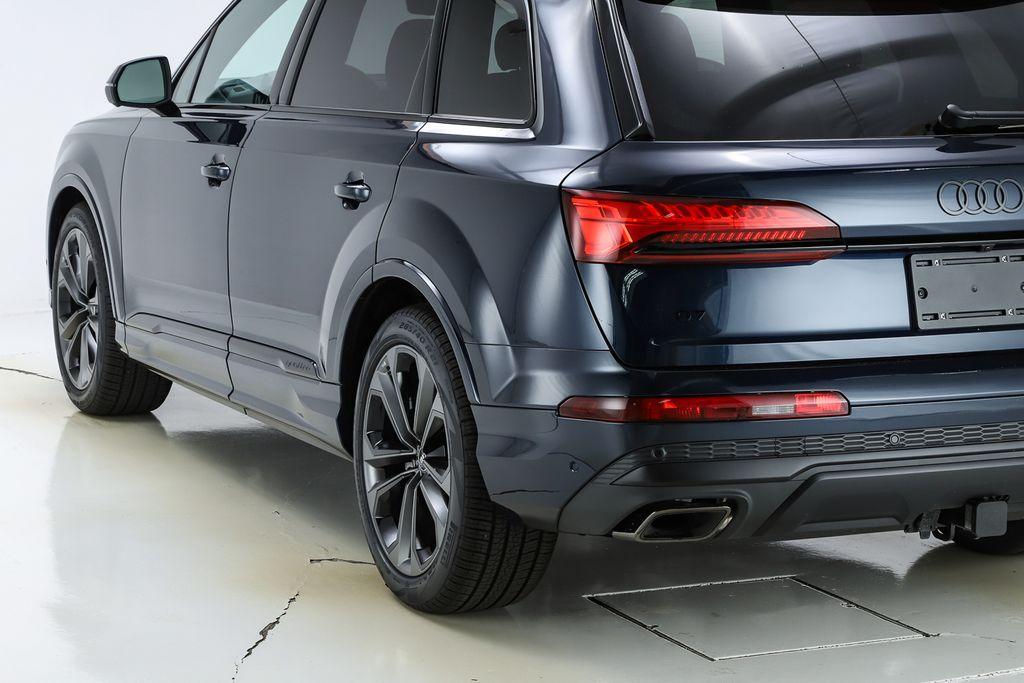 new 2026 Audi Q7 car, priced at $78,140