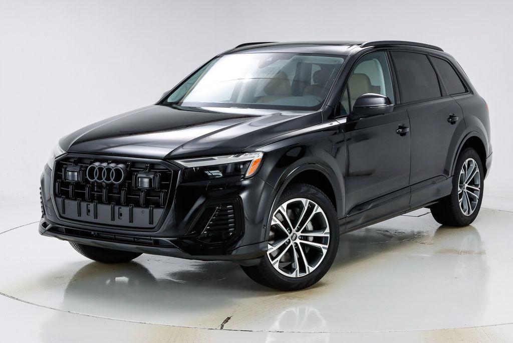 new 2025 Audi Q7 car, priced at $71,305