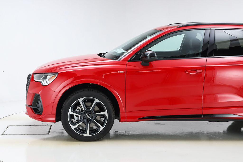new 2025 Audi Q3 car, priced at $47,200