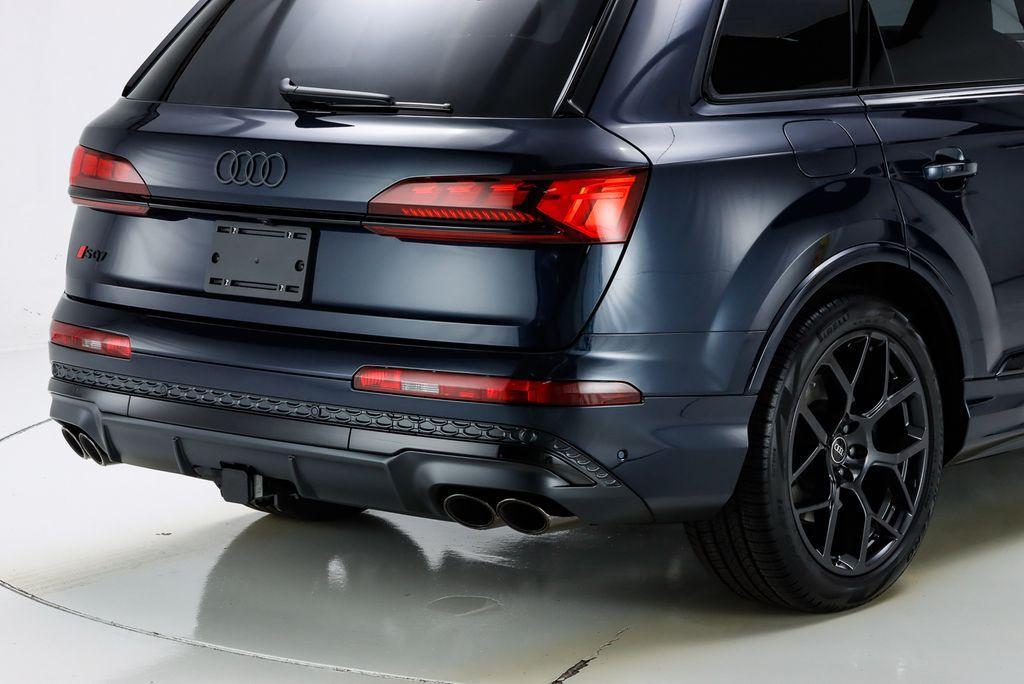 new 2025 Audi SQ7 car, priced at $105,465