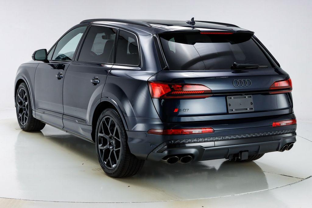 new 2025 Audi SQ7 car, priced at $105,465