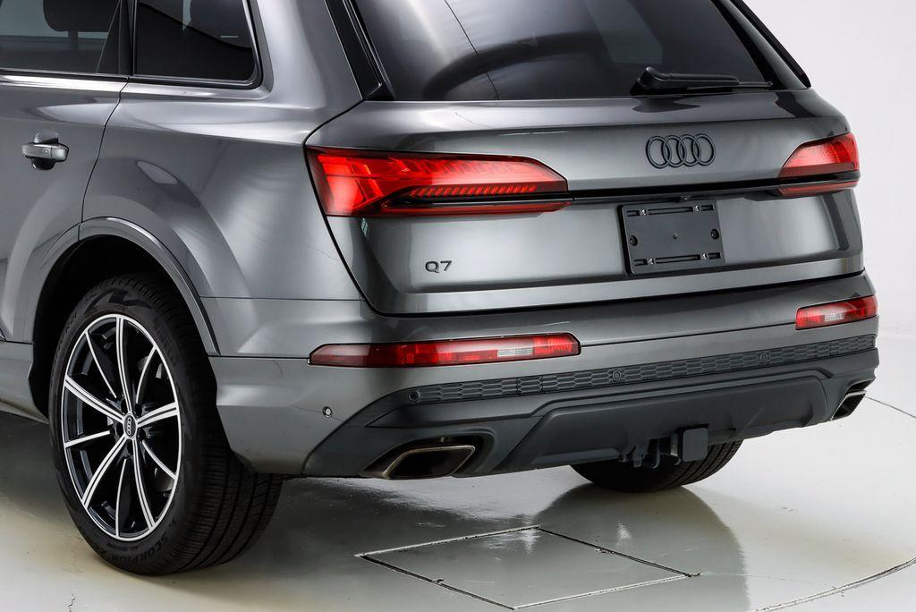 used 2025 Audi Q7 car, priced at $58,498