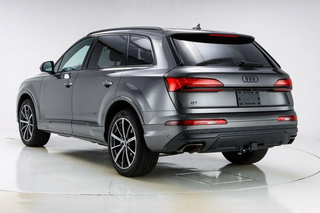 used 2025 Audi Q7 car, priced at $58,498