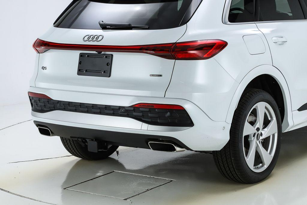 new 2025 Audi Q5 car, priced at $62,080