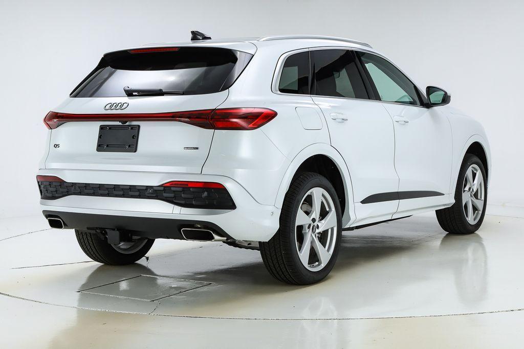 new 2025 Audi Q5 car, priced at $62,080