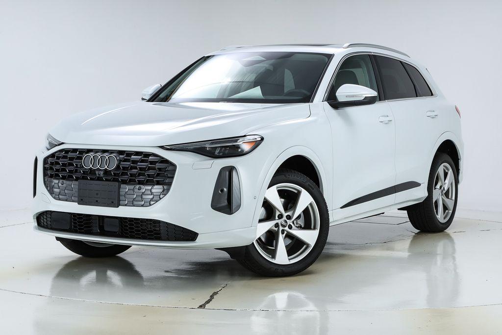 new 2025 Audi Q5 car, priced at $62,080