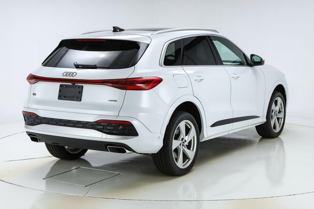 new 2025 Audi Q5 car, priced at $61,300