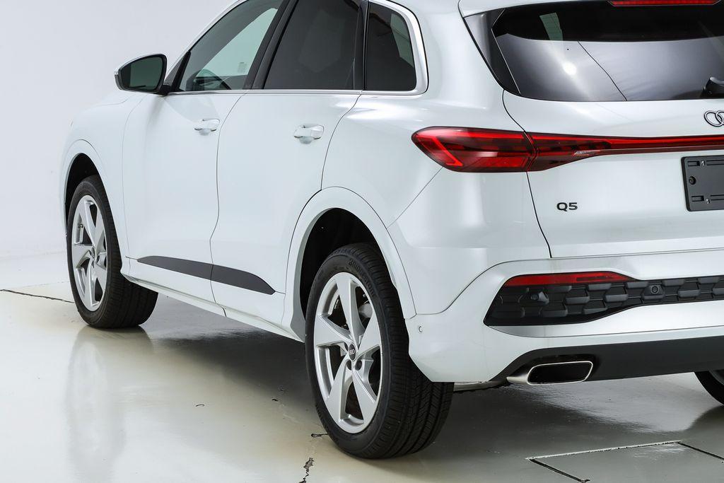 new 2025 Audi Q5 car, priced at $61,300