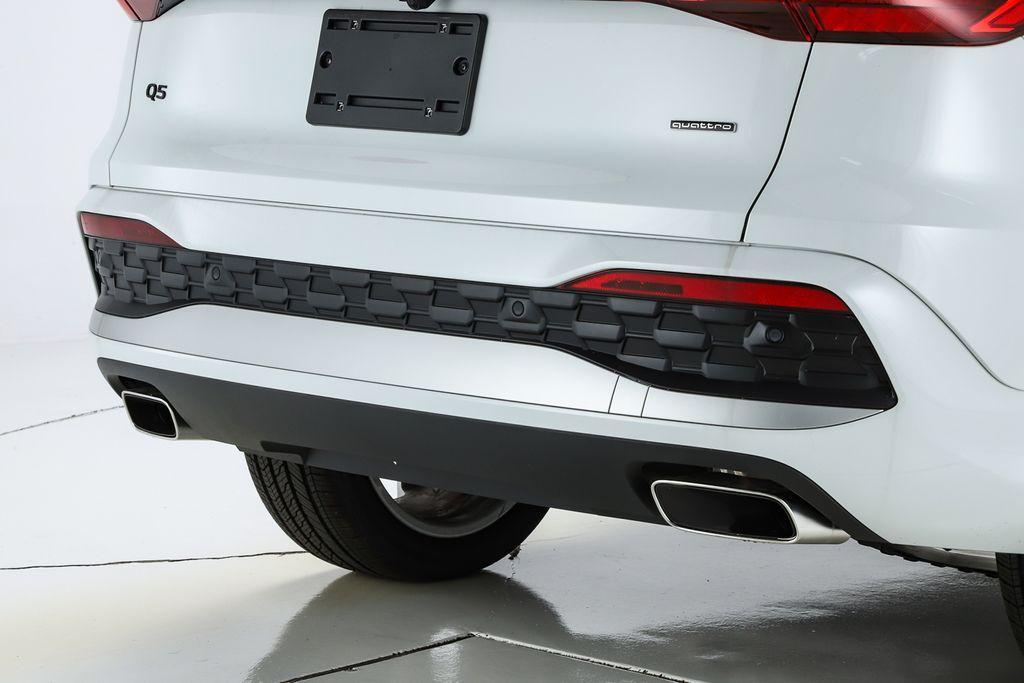 new 2025 Audi Q5 car, priced at $61,300