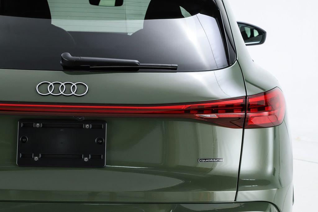 new 2025 Audi Q5 car, priced at $61,300