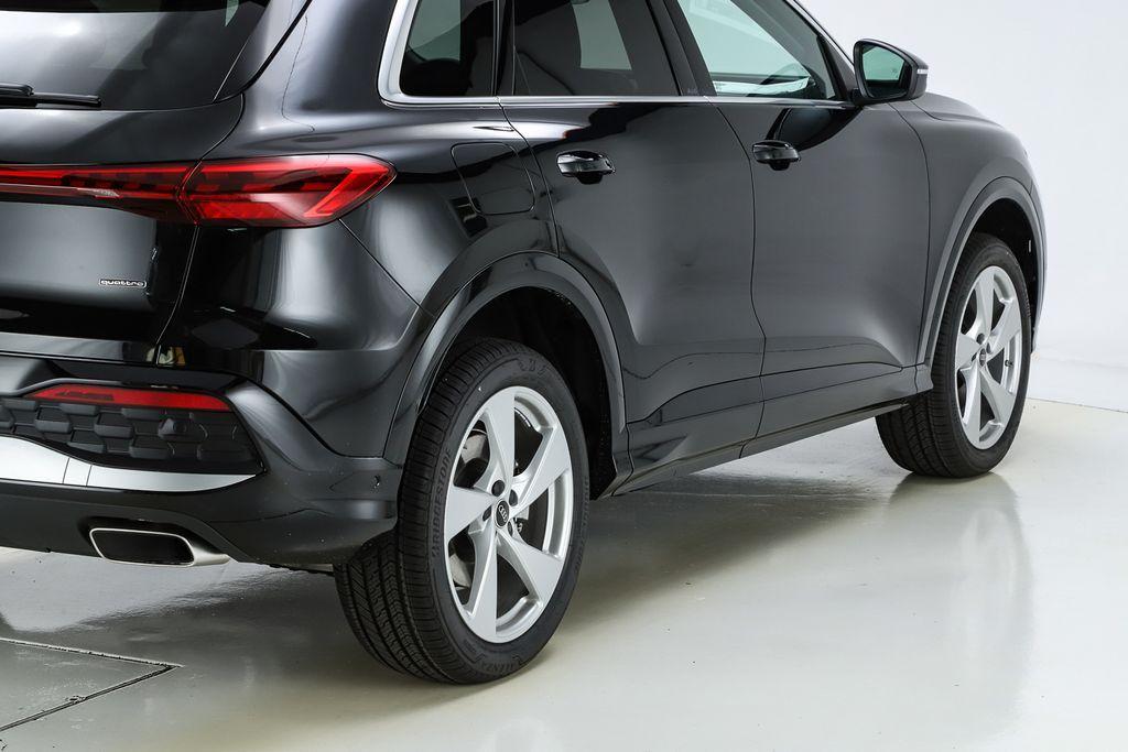 new 2025 Audi Q5 car, priced at $62,080