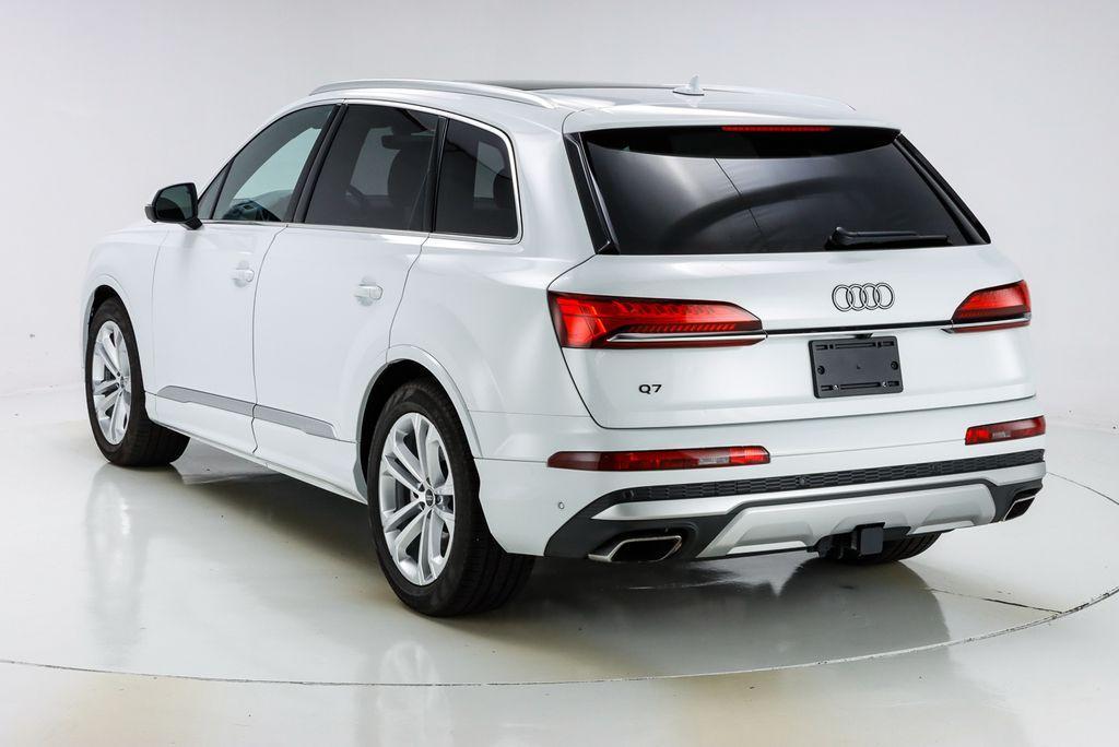 used 2025 Audi Q7 car, priced at $76,574