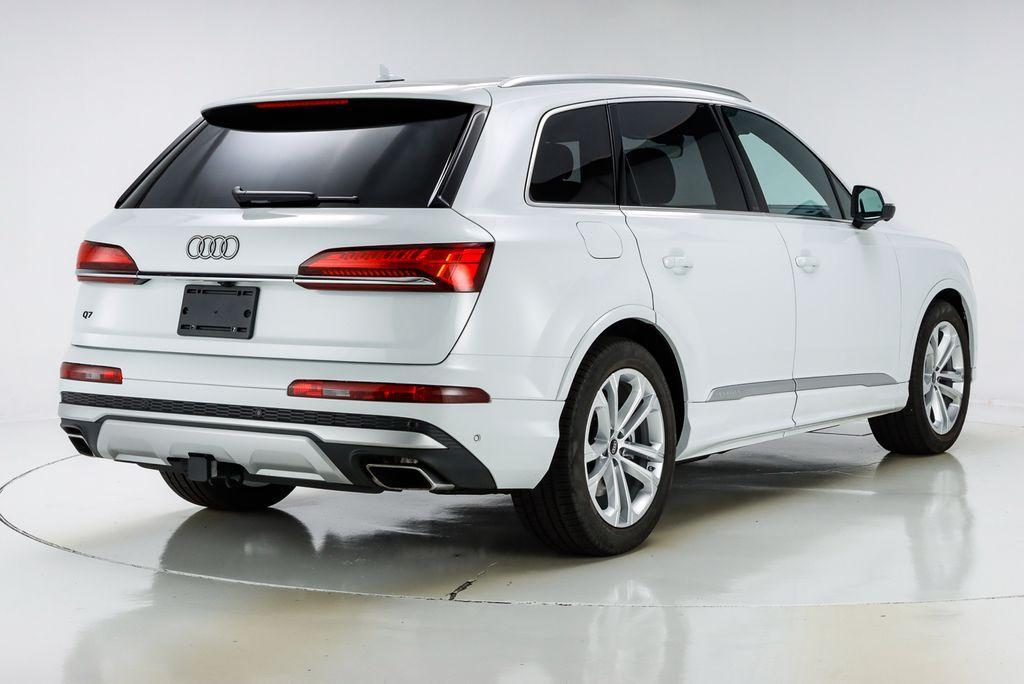 used 2025 Audi Q7 car, priced at $76,574