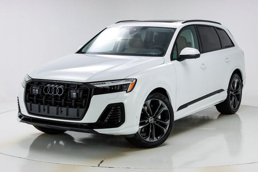 new 2025 Audi Q7 car, priced at $83,755