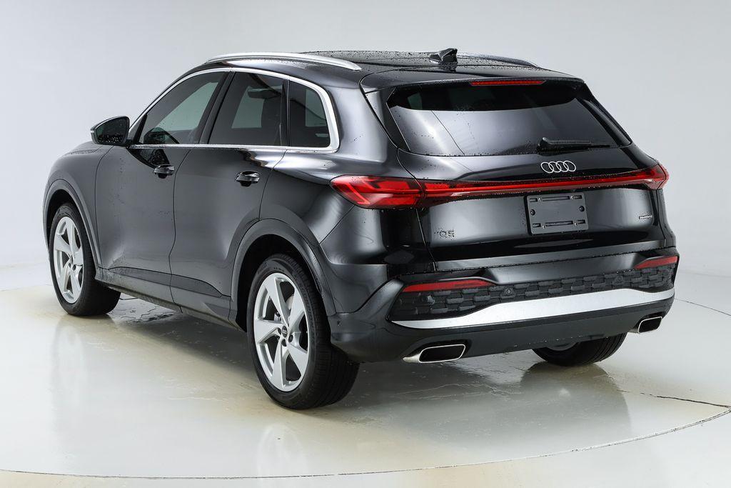 new 2025 Audi Q5 car, priced at $64,250