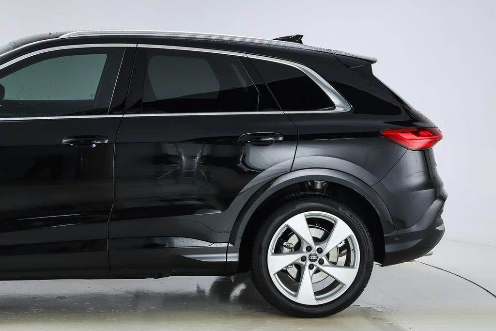 new 2025 Audi Q5 car, priced at $64,250