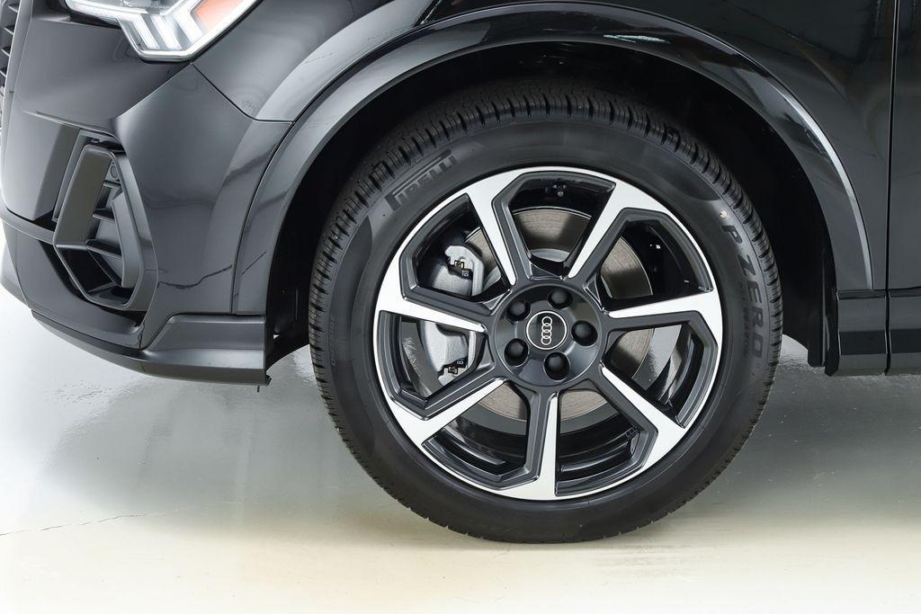 new 2025 Audi Q3 car, priced at $47,075