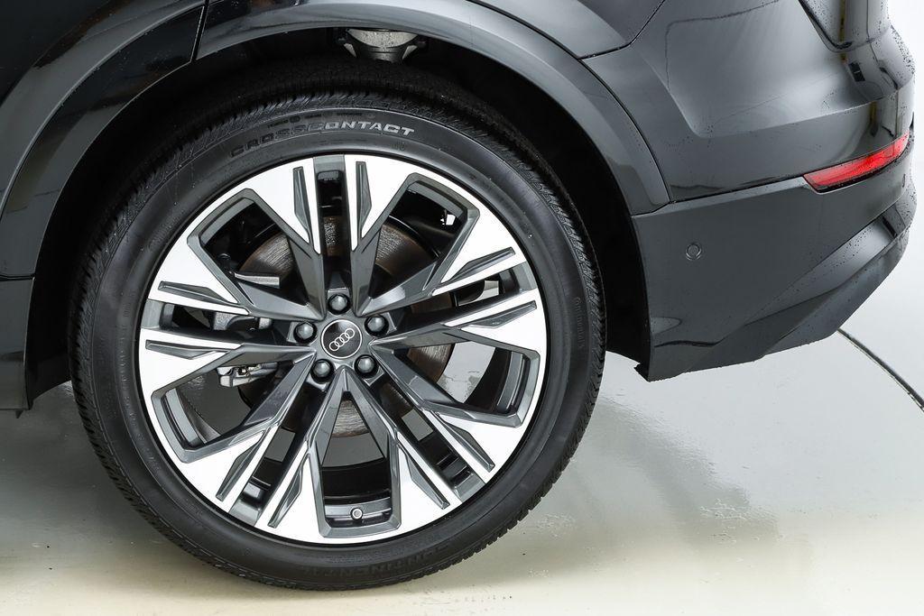 new 2026 Audi Q8 car, priced at $86,300