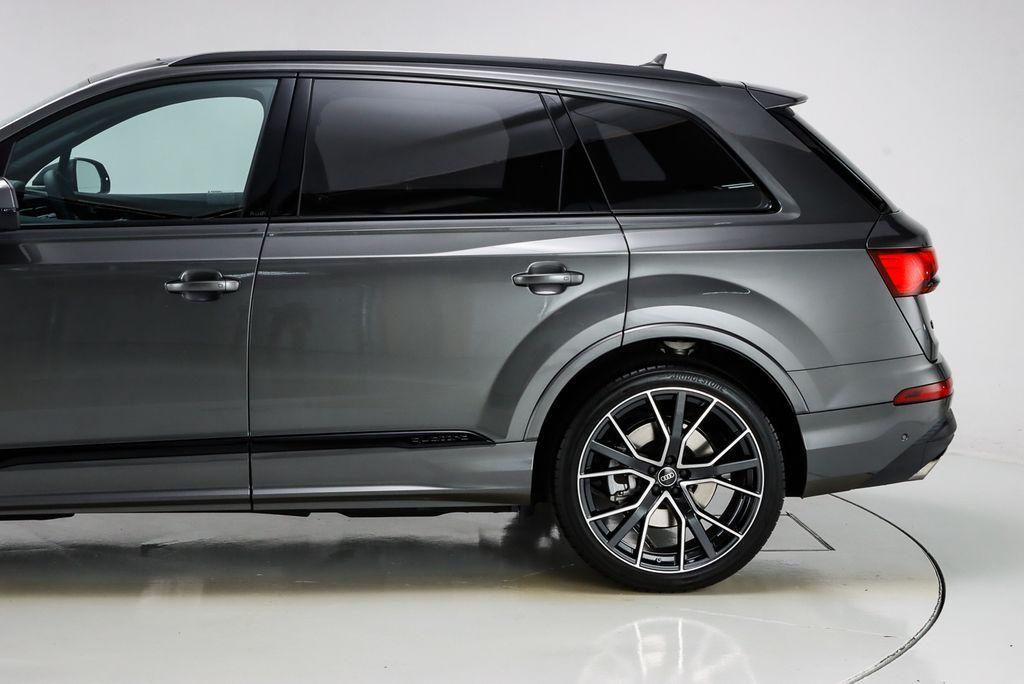 new 2025 Audi Q7 car, priced at $86,600