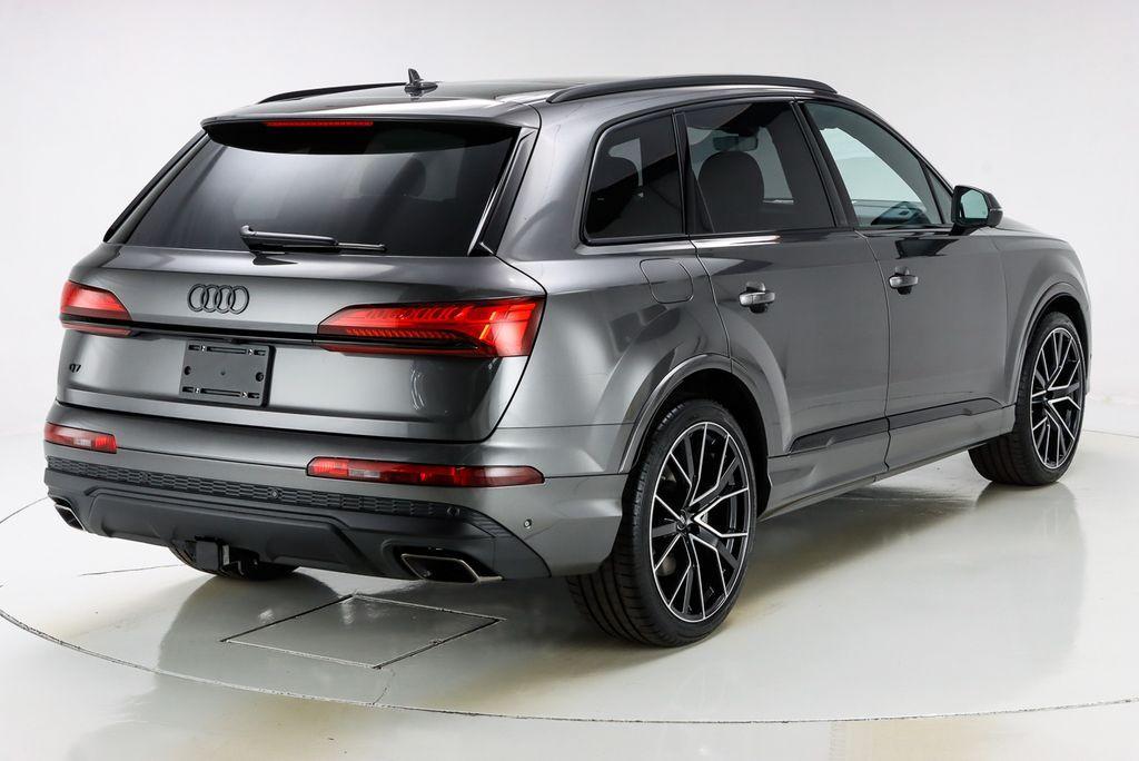 new 2025 Audi Q7 car, priced at $86,600