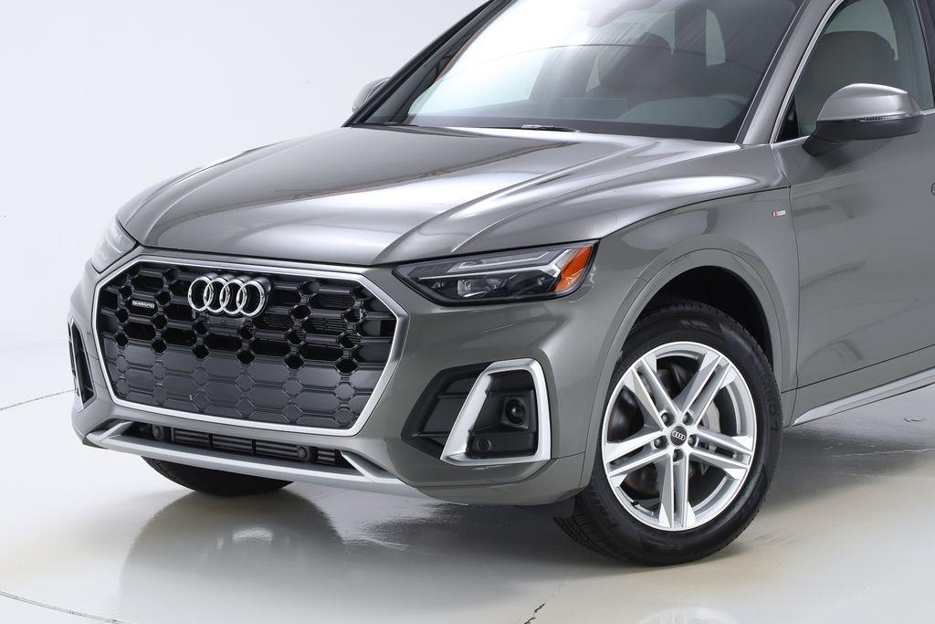 used 2025 Audi Q5 car, priced at $50,157