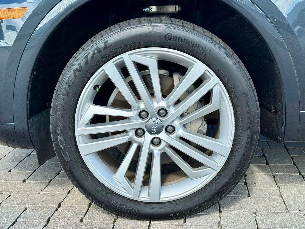 used 2019 Audi Q5 car, priced at $23,146