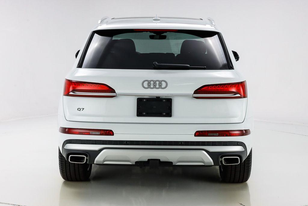 new 2025 Audi Q7 car, priced at $75,555