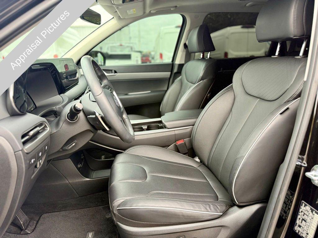 used 2025 Hyundai Palisade car, priced at $41,600