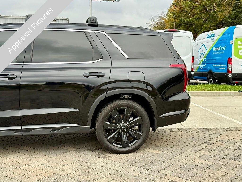 used 2025 Hyundai Palisade car, priced at $41,600