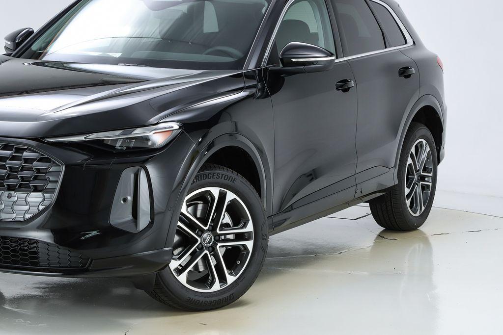new 2025 Audi Q5 car, priced at $58,100