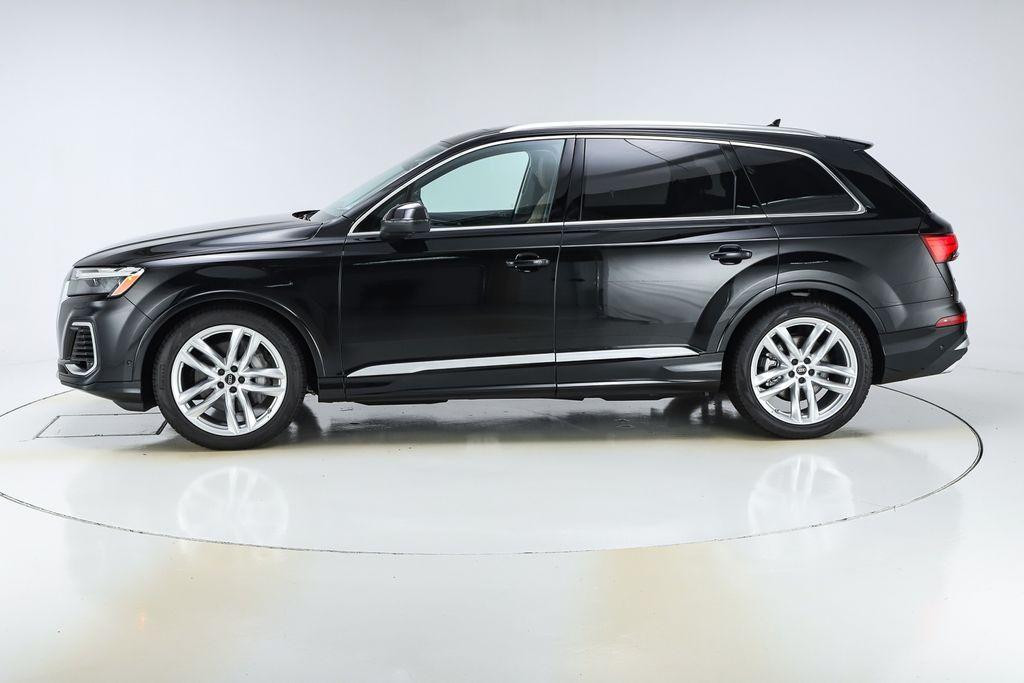 new 2025 Audi Q7 car, priced at $77,080