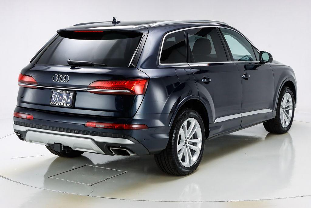 used 2025 Audi Q7 car, priced at $58,089