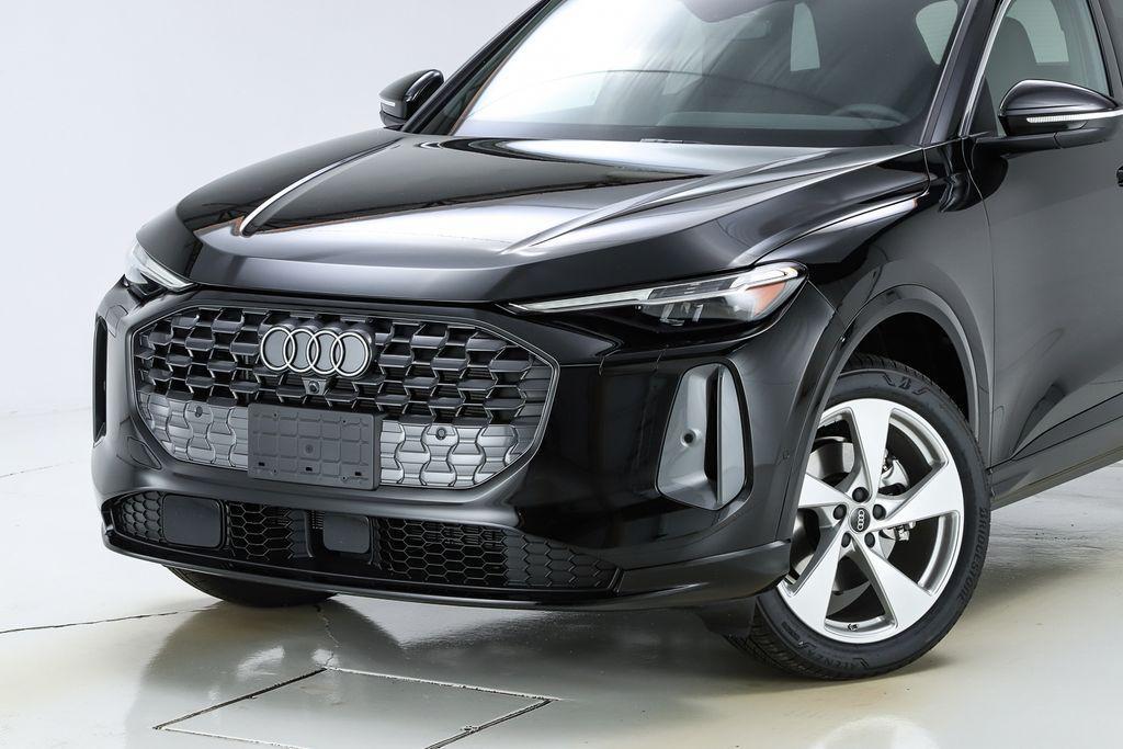 new 2025 Audi Q5 car, priced at $61,300