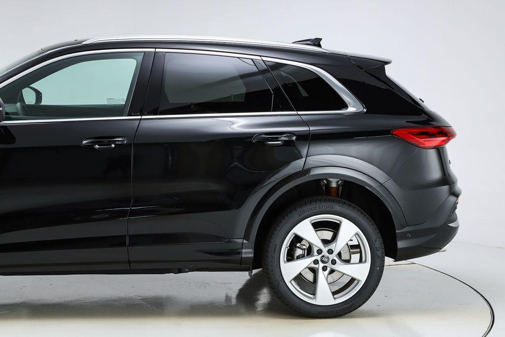 new 2025 Audi Q5 car, priced at $61,300