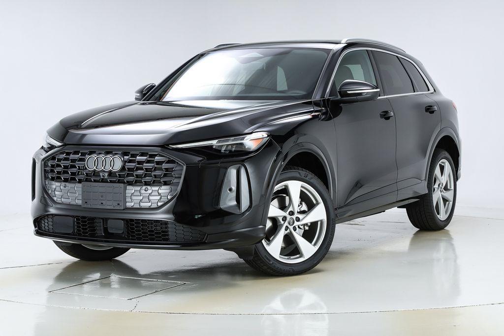 new 2025 Audi Q5 car, priced at $61,300