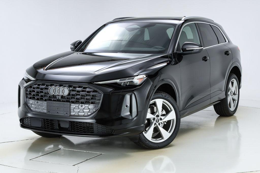 new 2025 Audi Q5 car, priced at $61,300