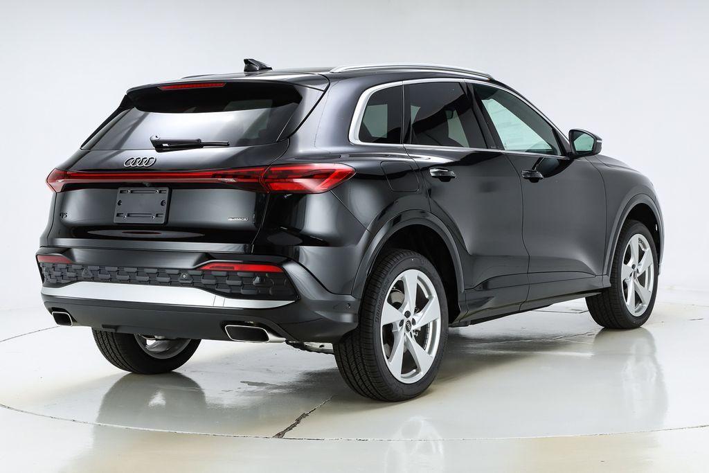 new 2025 Audi Q5 car, priced at $61,300