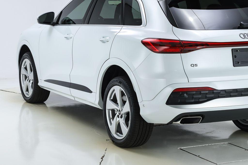 new 2025 Audi Q5 car, priced at $61,300