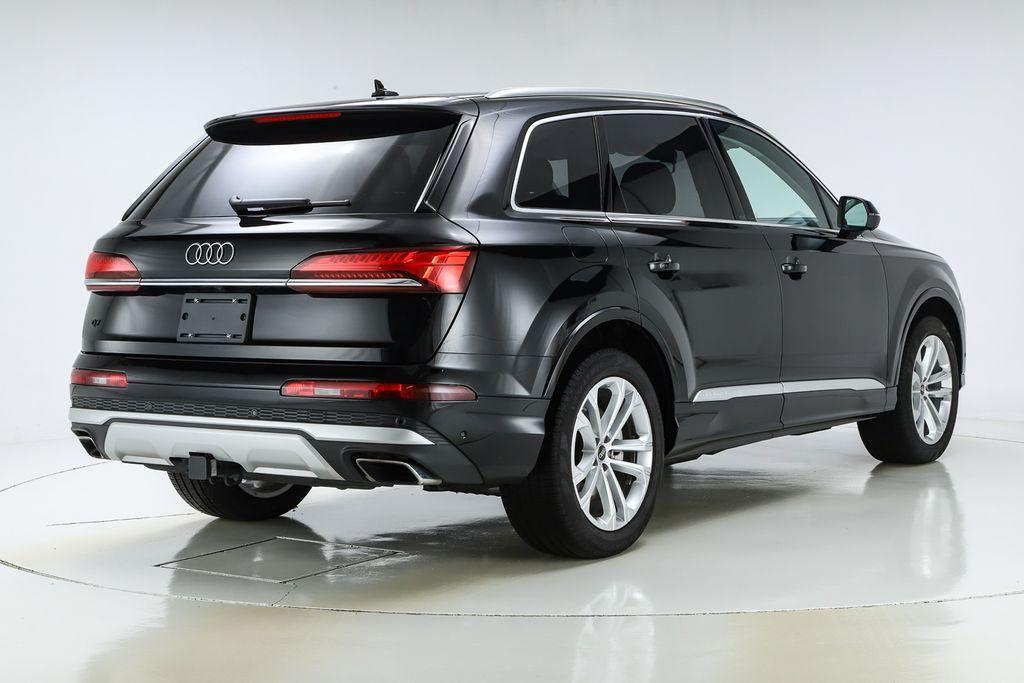 used 2025 Audi Q7 car, priced at $63,572