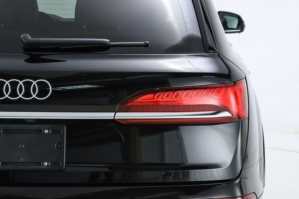 used 2025 Audi Q7 car, priced at $63,572