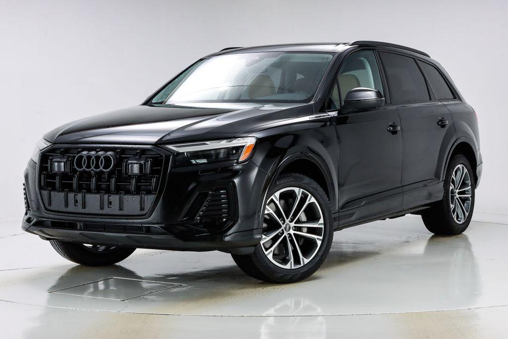 new 2025 Audi Q7 car, priced at $71,455